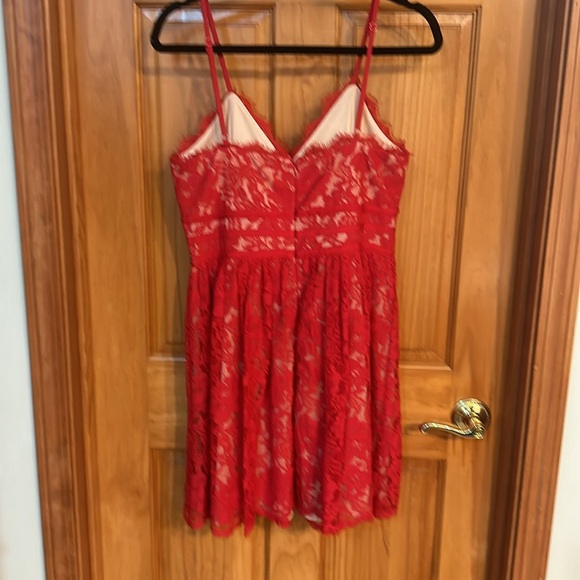 NWT Red lace dress size L. Great dress for Valentine’s Day!! - Picture 2 of 3